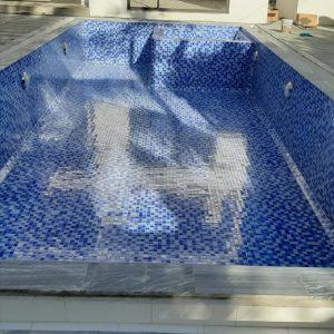 sửa chữa bể bơi