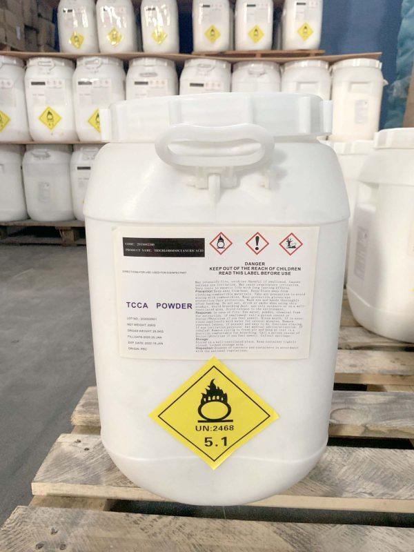 Chlorine bể bơi TCCA dạng bột Trung Quốc 90%