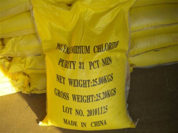 Hóa chất pac lắng cặn nước hồ bơi