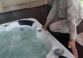 Bao lâu thì nên thay nước trong bể sục jacuzzi ?