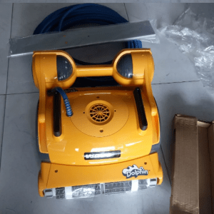Robot hút cặn hồ bơi Dolphin Wave 75
