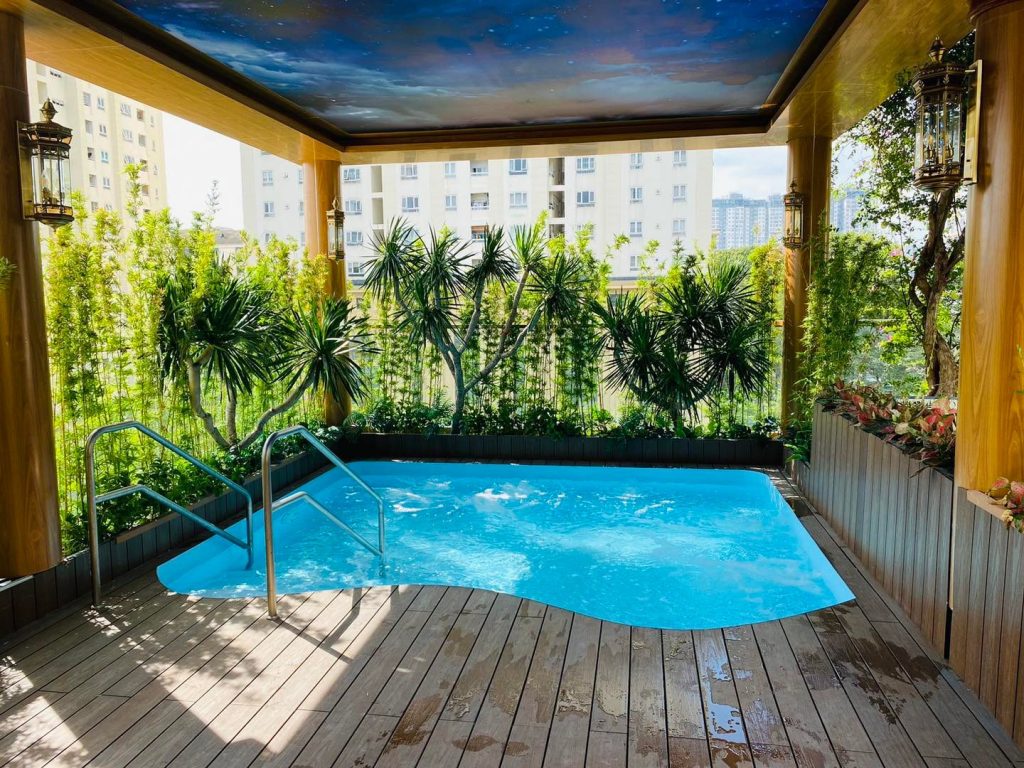 Làm thế nào để biến hồ bơi thường thành hồ bơi bốn mùa?